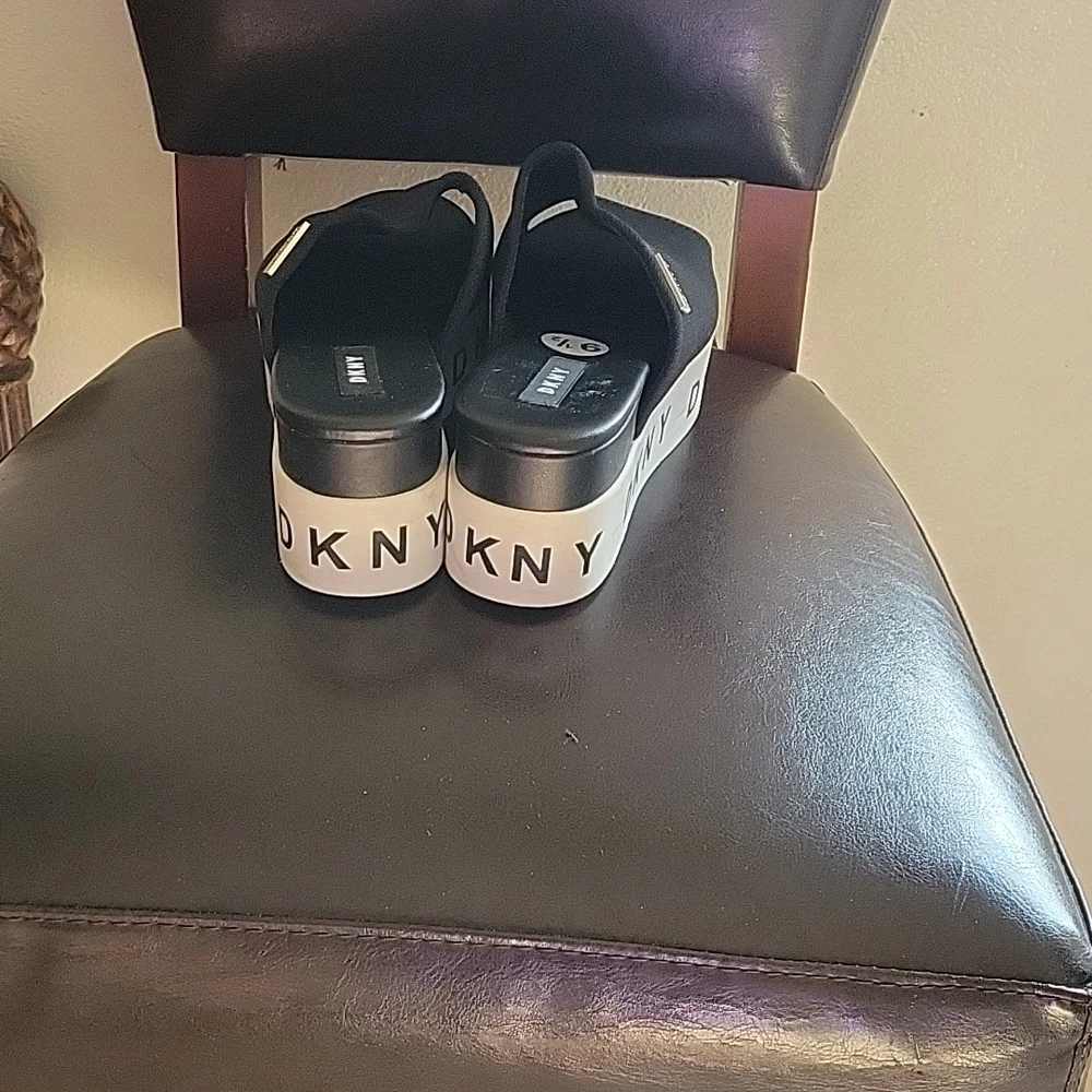 DKNY wedge flats - Picture 5 of 5